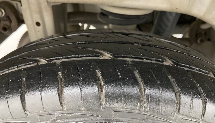 2010 Maruti Alto LXI, Petrol, Manual, 8,765 km, Right Rear Tyre Tread