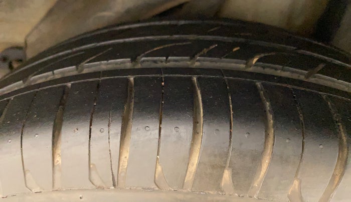2013 Honda Amaze 1.2L I-VTEC E, Petrol, Manual, 87,031 km, Left Rear Tyre Tread