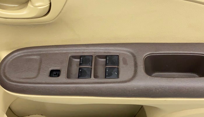 2013 Honda Amaze 1.2L I-VTEC E, Petrol, Manual, 87,031 km, Right front window switch / handle - Child Lock not working for windows