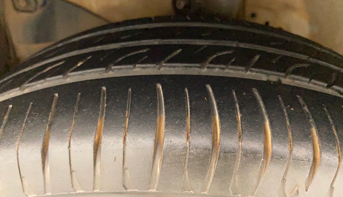 2013 Honda Amaze 1.2L I-VTEC E, Petrol, Manual, 87,031 km, Left Front Tyre Tread