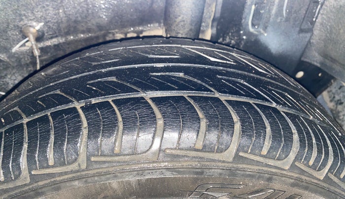 2013 Toyota Etios Liva GD, Diesel, Manual, 76,654 km, Left Rear Tyre Tread