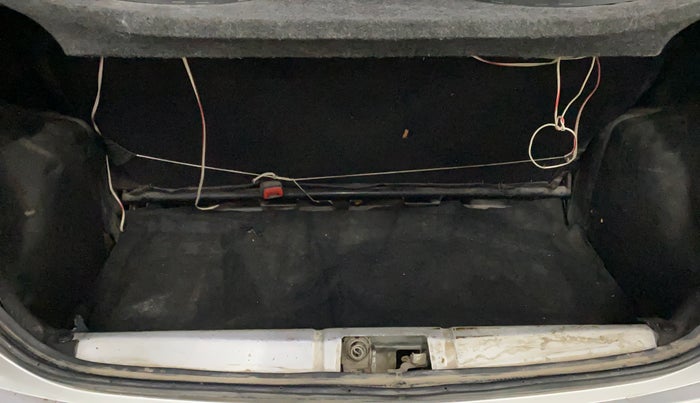 2013 Toyota Etios Liva GD, Diesel, Manual, 76,654 km, Boot Inside