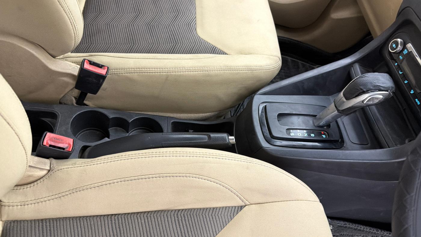 2015 Ford Figo Aspire TITANIUM 1.5 PETROL AT, Petrol, Automatic, 91,741 km, Gear Lever