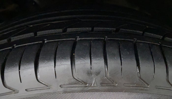 2017 Hyundai Creta 1.6 SX PLUS AUTO PETROL, Petrol, Automatic, 64,969 km, Left Rear Tyre Tread