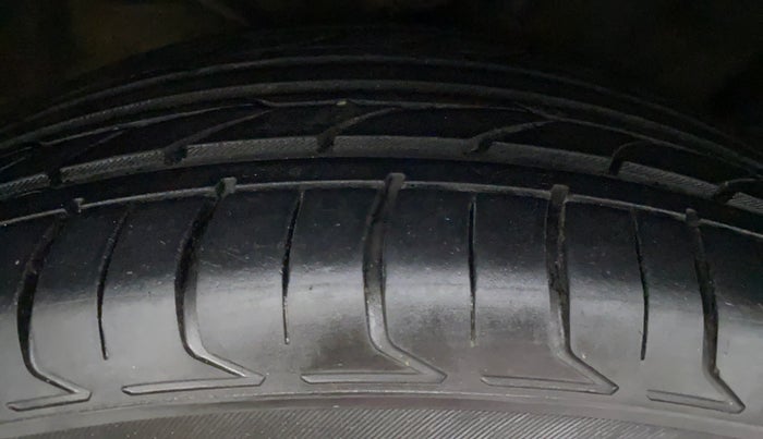 2017 Hyundai Creta 1.6 SX PLUS AUTO PETROL, Petrol, Automatic, 64,969 km, Right Rear Tyre Tread