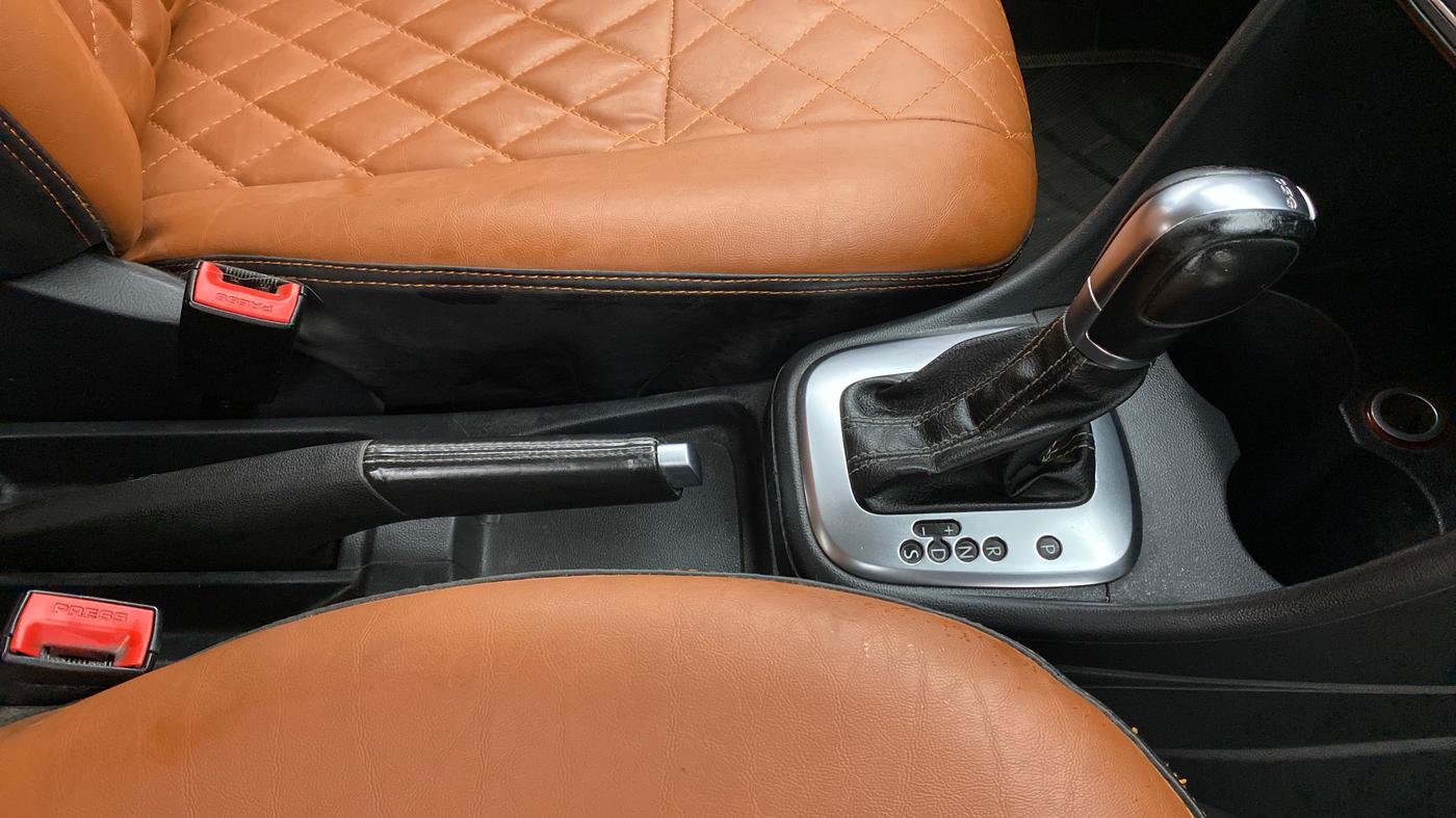 2014 Volkswagen Polo GT TSI 1.2 PETROL AT, Petrol, Automatic, 51,863 km, Gear Lever