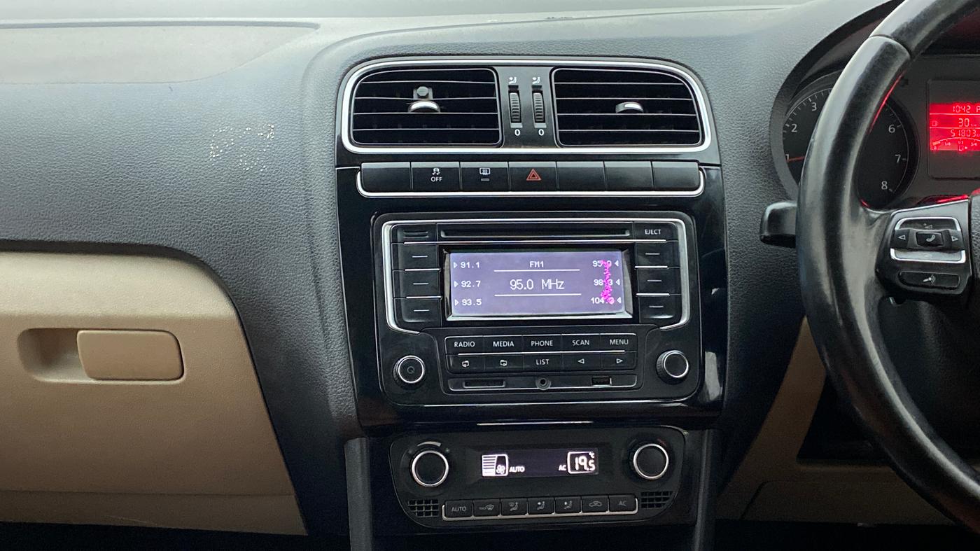 2014 Volkswagen Polo GT TSI 1.2 PETROL AT, Petrol, Automatic, 51,863 km, Air Conditioner