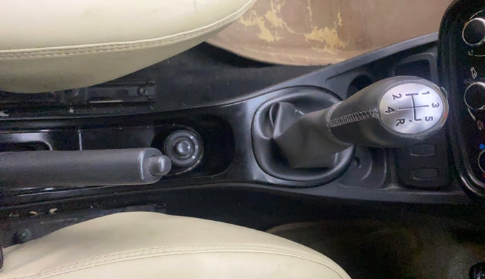 2014 Renault Duster 85 PS RXL DIESEL, Diesel, Manual, 1,03,375 km, Gear Lever