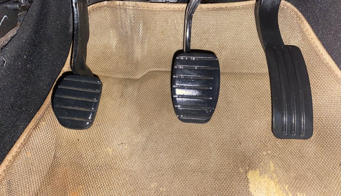 2014 Renault Duster 85 PS RXL DIESEL, Diesel, Manual, 1,03,375 km, Pedals