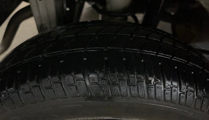 2018 Maruti Alto 800 LXI, Petrol, Manual, 34,725 km, Right Rear Tyre Tread