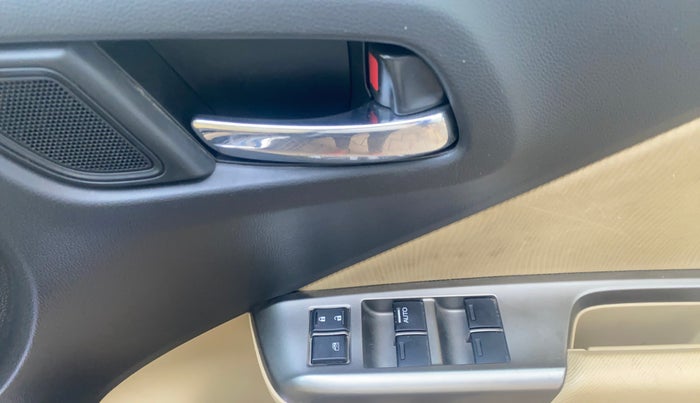 2015 Honda City 1.5L I-VTEC V MT, Petrol, Manual, 51,571 km, Driver Side Door Panels Control