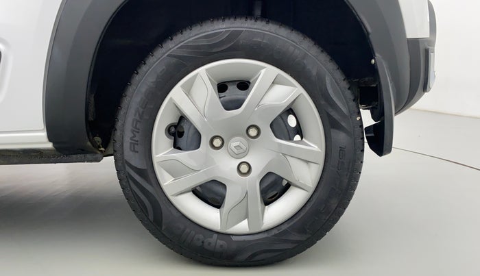 2021 Renault Kwid 1.0 RXT Opt AT, Petrol, Automatic, 1,060 km, Left Rear Wheel