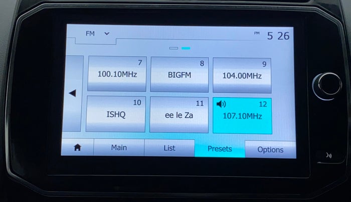 2021 Renault Kwid 1.0 RXT Opt AT, Petrol, Automatic, 1,060 km, Infotainment System