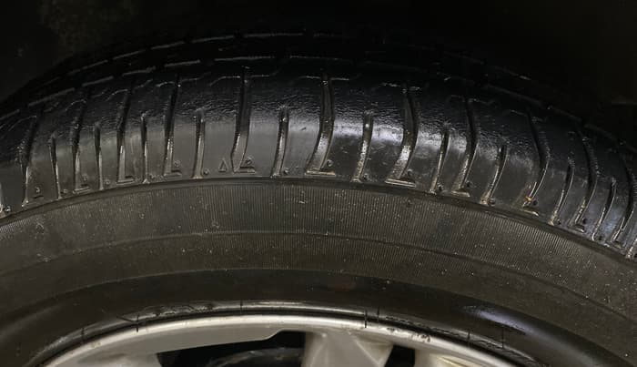 2016 Hyundai Creta SX PLUS 1.6 PETROL, Petrol, Manual, 37,387 km, Left Rear Tyre Tread