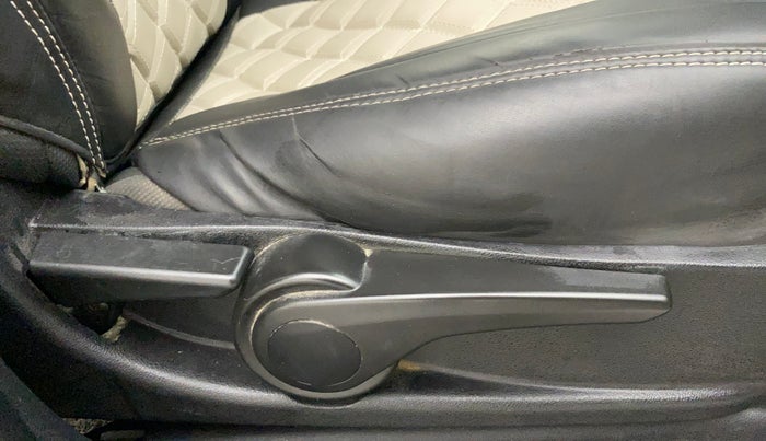 2018 Tata Tiago XZA PETROL, Petrol, Automatic, 1,12,133 km, Driver Side Adjustment Panel