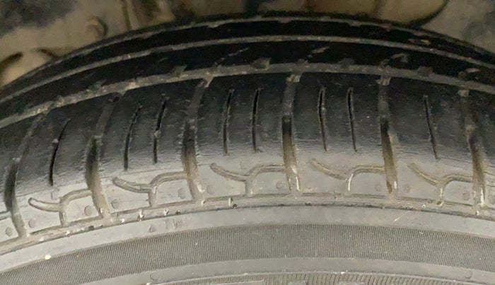 2018 Tata Tiago XZA PETROL, Petrol, Automatic, 1,12,133 km, Left Front Tyre Tread