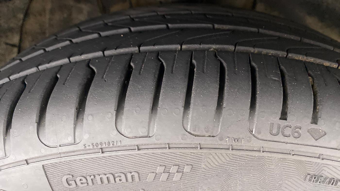 2022 MG ASTOR SAVVY 1.3 TURBO AT S RED, Petrol, Manual, 11,208 km, Right Front Tyre Tread
