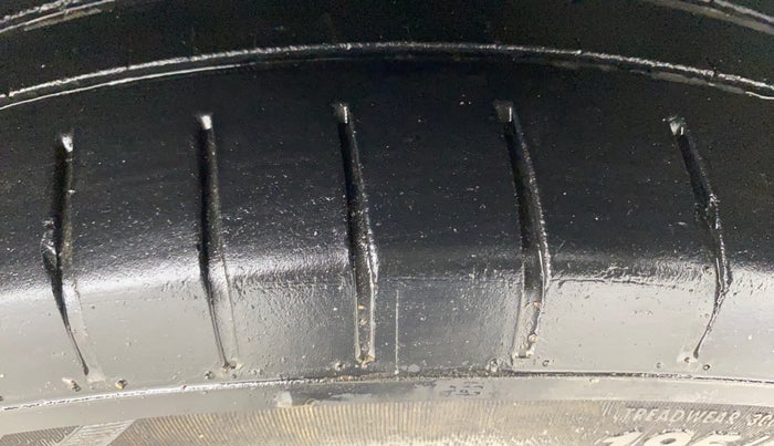 2021 Hyundai Verna SX (O) 1.5 CRDI, Diesel, Manual, 79,616 km, Right Front Tyre Tread