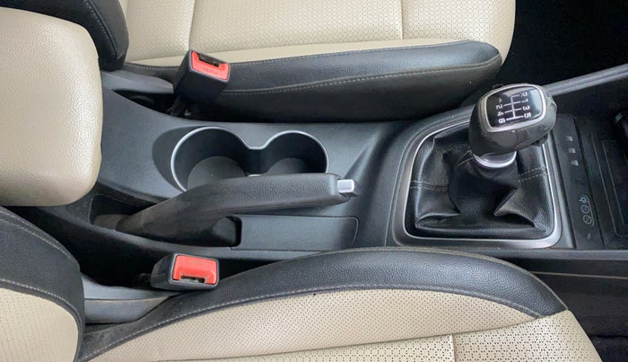 2021 Hyundai Verna SX (O) 1.5 CRDI, Diesel, Manual, 79,616 km, Gear Lever