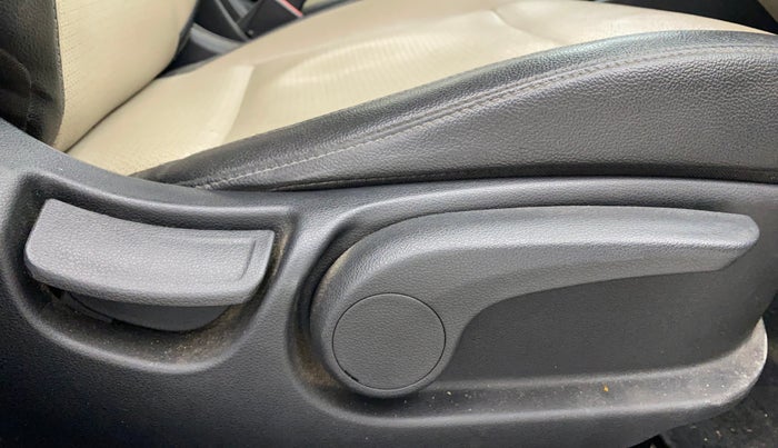 2021 Hyundai Verna SX (O) 1.5 CRDI, Diesel, Manual, 79,616 km, Driver Side Adjustment Panel