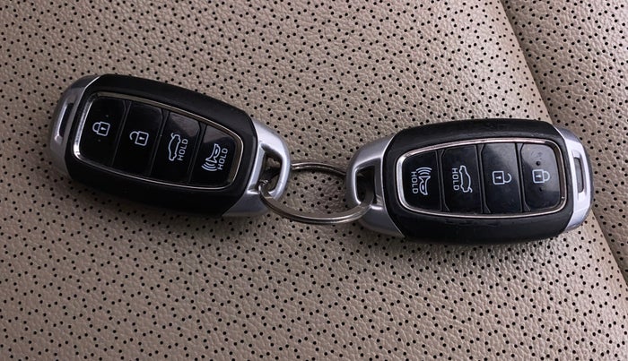 2021 Hyundai Verna SX (O) 1.5 CRDI, Diesel, Manual, 79,616 km, Key Close Up