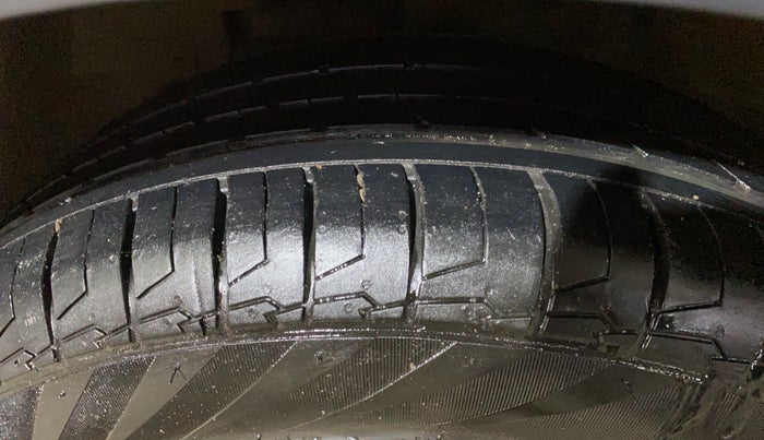 2018 Tata NEXON XZ PLUS DIESEL, Diesel, Manual, 1,08,811 km, Left Front Tyre Tread