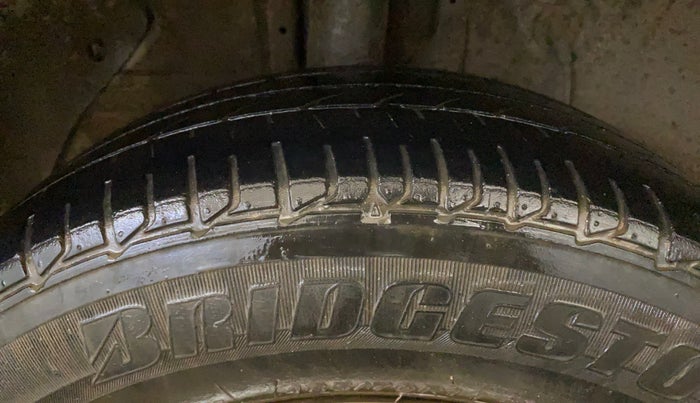 2016 Hyundai Elite i20 SPORTZ 1.2, Petrol, Manual, 99,270 km, Right Rear Tyre Tread