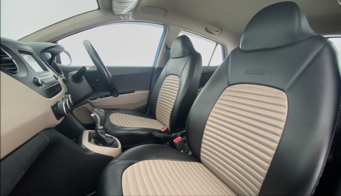 2018 Hyundai Grand i10 Magna 1.2 AT  VTVT, Petrol, Automatic, 27,144 km, Right Side Front Door Cabin