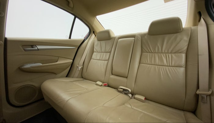 2011 Honda City 1.5L I-VTEC V AT, Petrol, Automatic, 40,568 km, Right Side Rear Door Cabin