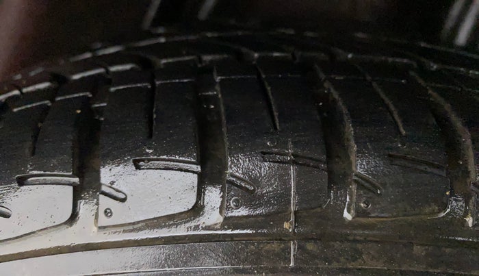 2011 Honda City 1.5L I-VTEC V AT, Petrol, Automatic, 40,568 km, Left Rear Tyre Tread