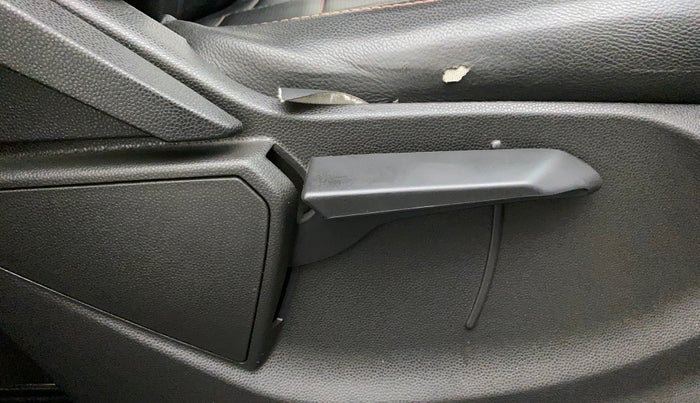 2017 Ford Ecosport TITANIUM 1.5L DIESEL, Diesel, Manual, 42,346 km, Driver Side Adjustment Panel