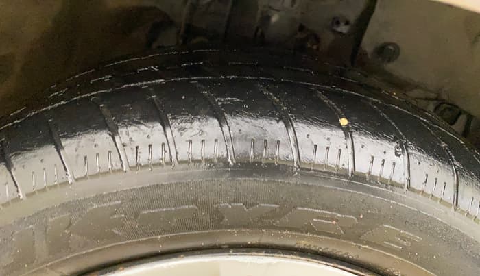 2016 Honda Amaze 1.2L I-VTEC SX, Petrol, Manual, 71,093 km, Right Front Tyre Tread
