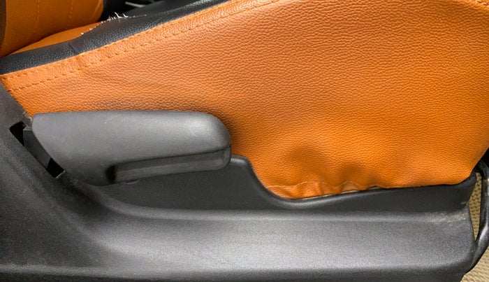 2018 Maruti Vitara Brezza VDI AMT, Diesel, Automatic, 79,787 km, Driver Side Adjustment Panel