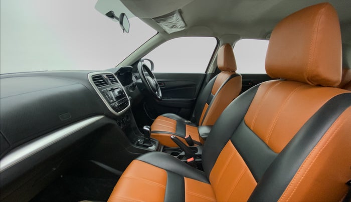 2018 Maruti Vitara Brezza VDI AMT, Diesel, Automatic, 79,787 km, Right Side Front Door Cabin