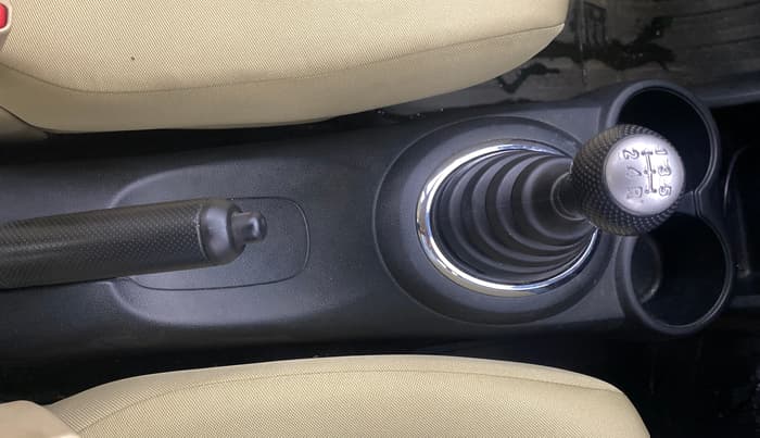 2013 Honda Amaze 1.2L I-VTEC S, Petrol, Manual, 97,428 km, Gear Lever