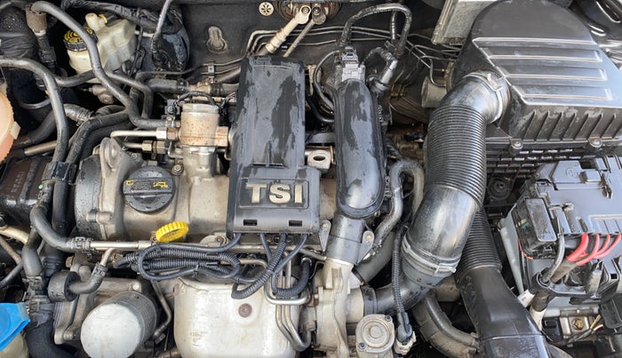 2015 Volkswagen Vento HIGHLINE PETROL AT, Petrol, Automatic, 1,03,647 km, Engine View