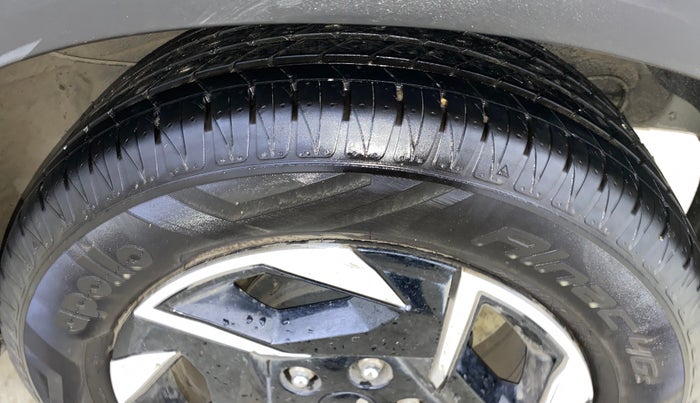 2024 KIA SONET HTK (O) 1.2 Petrol MT, Petrol, Manual, 10,669 km, Left Rear Tyre Tread