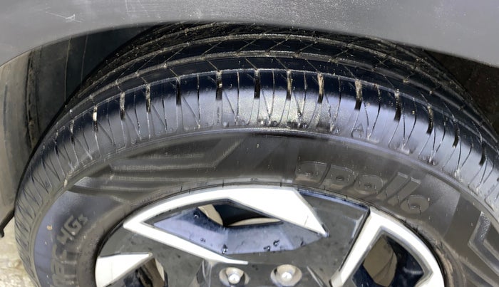 2024 KIA SONET HTK (O) 1.2 Petrol MT, Petrol, Manual, 10,669 km, Left Front Tyre Tread