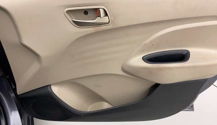2019 Hyundai NEW SANTRO SPORTZ CNG, CNG, Manual, 52,625 km, Driver Side Door Panels Control