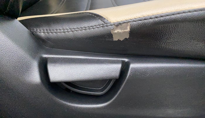 2019 Hyundai NEW SANTRO SPORTZ CNG, CNG, Manual, 52,625 km, Driver Side Adjustment Panel