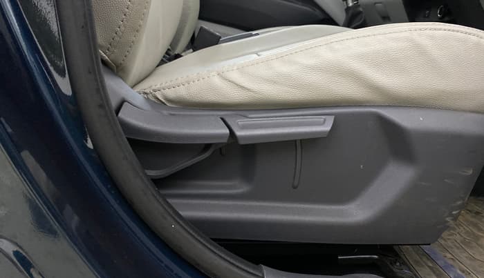 2022 Hyundai GRAND I10 NIOS SPORTZ AMT 1.2 KAPPA VTVT, Petrol, Automatic, 9,176 km, Driver Side Adjustment Panel