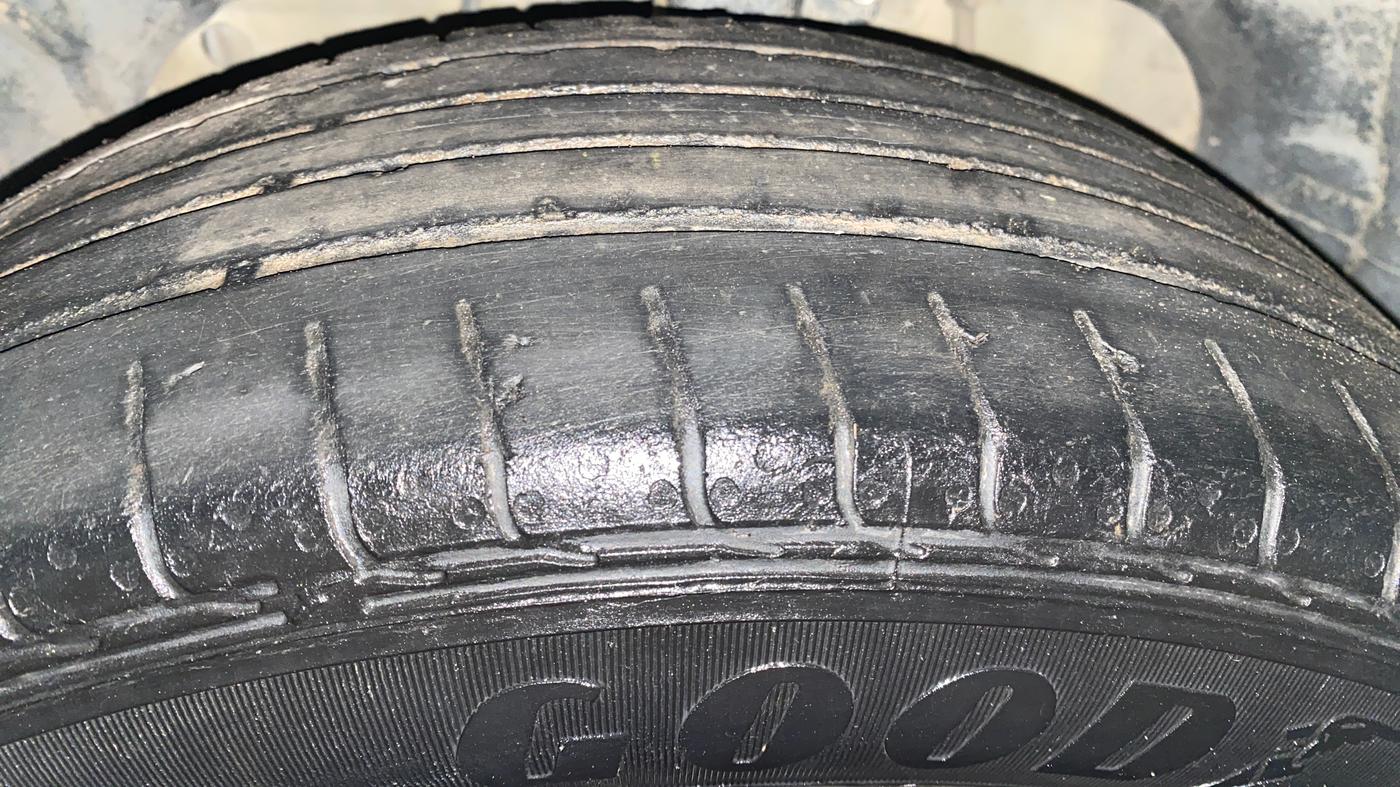 2016 Ford Ecosport TREND+ 1.5L DIESEL, Diesel, Manual, 84,379 km, Left Front Tyre Tread