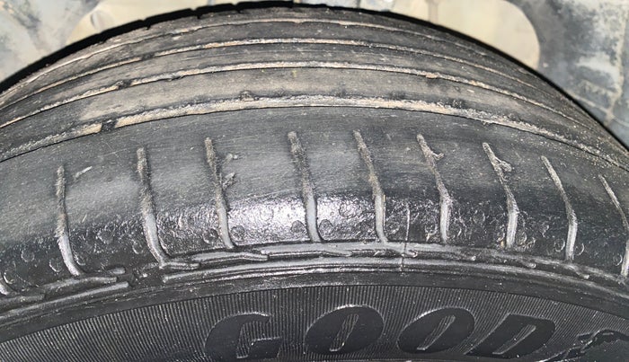 2016 Ford Ecosport TREND+ 1.5L DIESEL, Diesel, Manual, 84,622 km, Left Front Tyre Tread