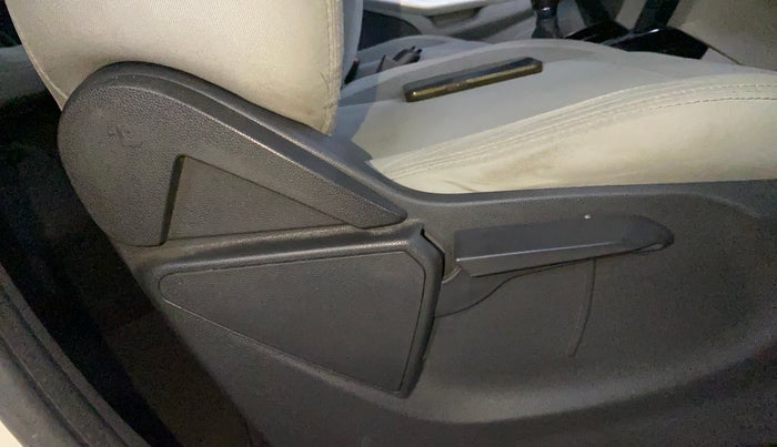 2016 Ford Ecosport TREND+ 1.5L DIESEL, Diesel, Manual, 84,622 km, Driver Side Adjustment Panel