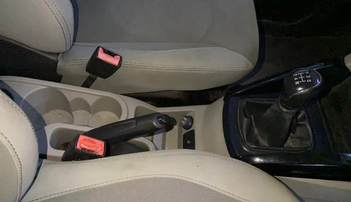 2016 Ford Ecosport TREND+ 1.5L DIESEL, Diesel, Manual, 84,622 km, Gear Lever