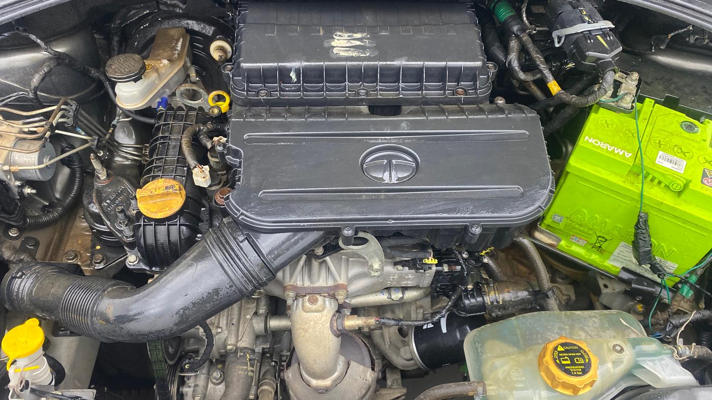2020 Tata Tiago XT RHYTHM PETROL, Petrol, Manual, 34,578 km, Engine View