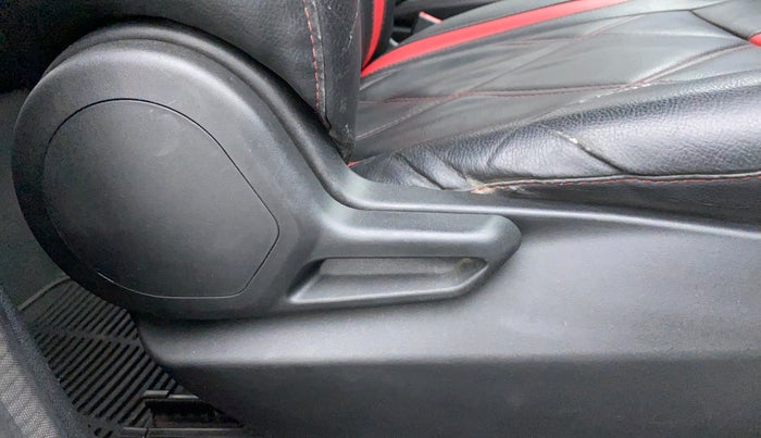 2021 Tata Tiago XT 1.2 REVOTRON, Petrol, Manual, 42,978 km, Driver Side Adjustment Panel