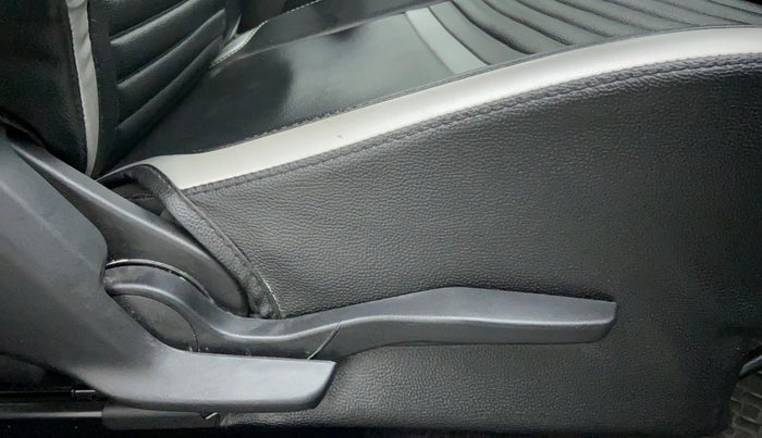 2020 Maruti Baleno ZETA 1.2 K12, Petrol, Manual, 13,453 km, Driver Side Adjustment Panel