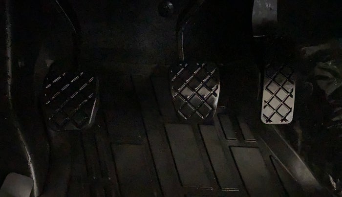 2022 Skoda SLAVIA STYLE 1.5L TSI MT, Petrol, Manual, 17,788 km, Pedals