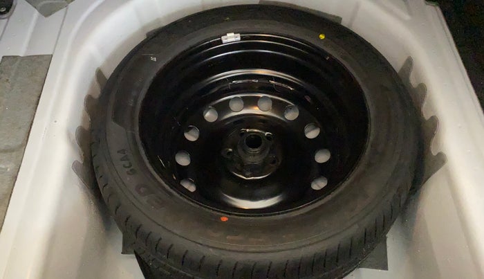 2022 Skoda SLAVIA STYLE 1.5L TSI MT, Petrol, Manual, 17,788 km, Spare Tyre